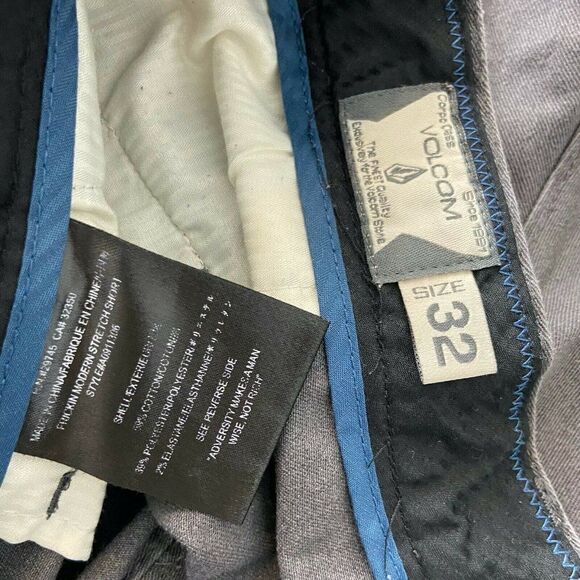 Volcom Gray Frickin modern stretch shorts 32 - Picture 3 of 4